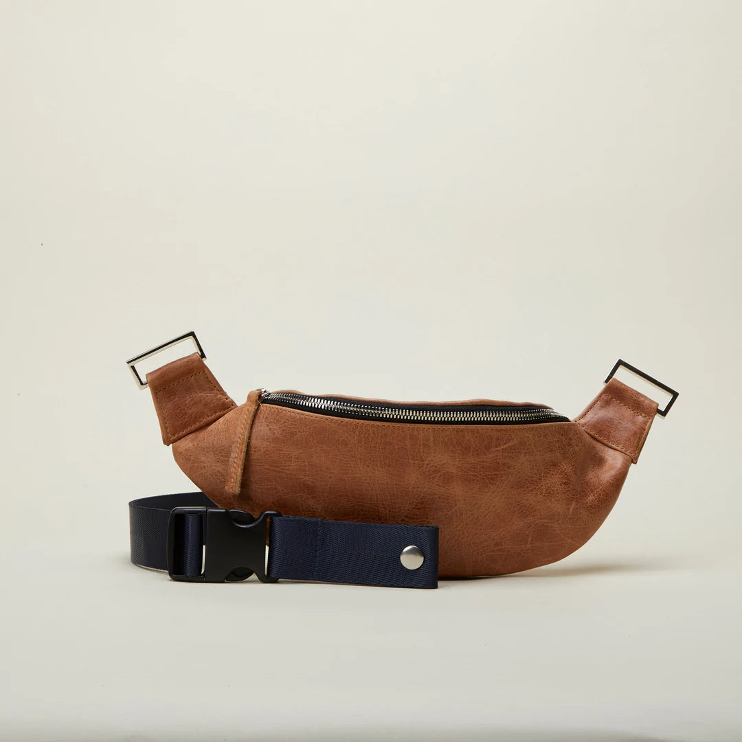 Cognac top fanny pack